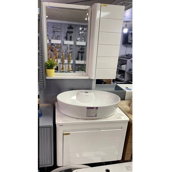 کابین ایگل با سنگ بیضی گاتریا